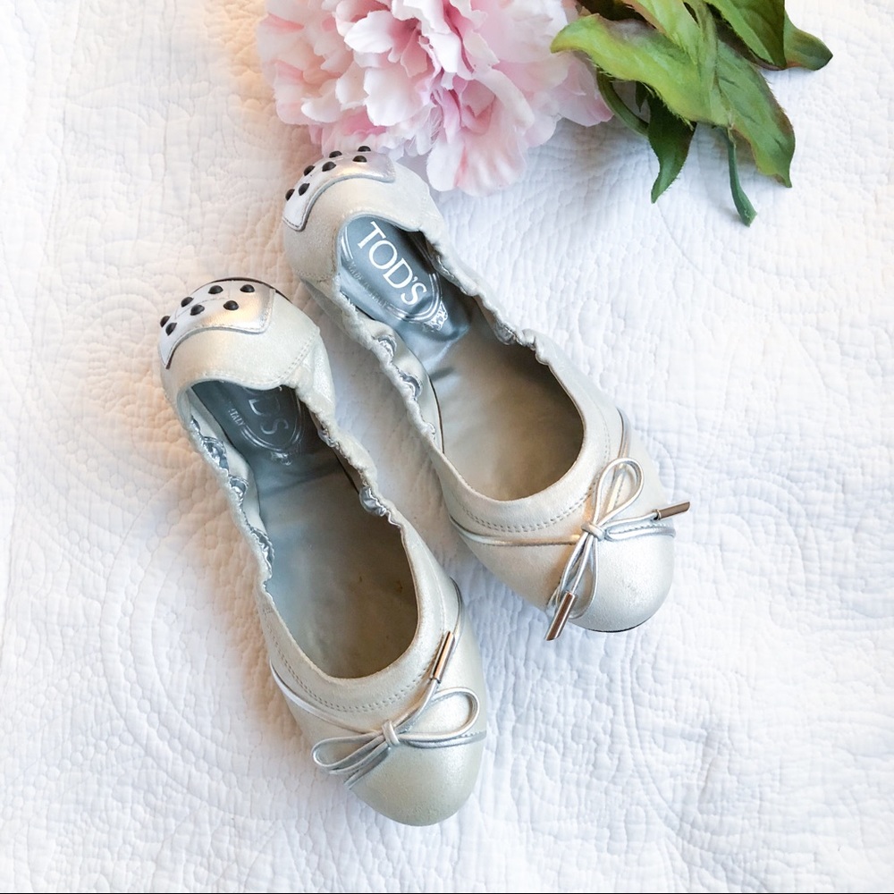 NWT Silver Tod’s Ballet Flats 36 6